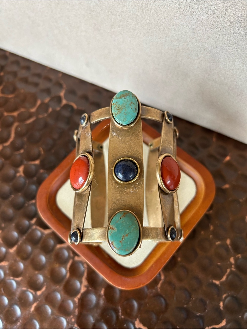 Jan Thomas 80s signed Stone Brass Cuff Bracelet in Turquoise, Coral and Lapis - Picture 8 of 11